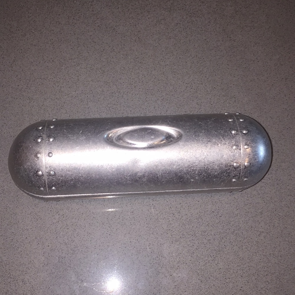 authentic Oakley sunglasses case holder clutch